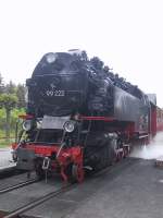 99 222 der HSB im Bhf Schierke vor Abfahrt Richtung Brocken am 22.5.2003 - ca 17 Uhr 