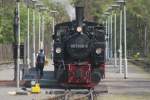 99 5906 ist mit dem Zug aus Quedlinburg in Alexisbad eingetroffen; 28.04.2007