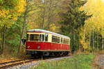 Triebwagen 187 013 als P 8952 (Eisfelder Talmühle - Quedlinburg) am 21.10.2018 kurz vor Einfahrt in den Haltepunkt Silberhütte/Anhalt. (Bild 1)