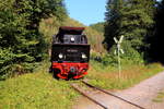 99 6001 überfährt am 31.08.2019 mit P 8967 (Hasselfelde-Eisfelder Talmühle) hier gerade die Bere-Brücke, unterhalb Unterberg, wird kurz darauf auf die Strecke der Harzquerbahn