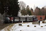 Scheinanfahrt von 99 5901 mit IG HSB-Sonder-PmG (Wernigerode-Quedlinburg), am Vormittag des 26.02.2017, kurz vor dem Bahnhof Elend.