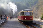 Nachdem nun Triebwagen 187 011 am 26.02.2017 als P 8970 aus Nordhausen Nord in Eisfelder Talmühle eingefahren ist, rangiert 99 5901 ihren IG HSB-Sonder-PmG zur vorläufigen Abstellung von