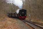 Da am Nachmittag des 26.02.2017 im Haltepunkt Sternhaus-Ramberg eine Planzugkreuzung abgewartet werden muß und auch noch etwas Zeit ist, gibt es auch hier für 99 5901 und ihren IG HSB-Sonder-PmG eine Scheineinfahrt. (Bild 1)