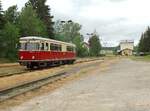 Ab 01.07.2021 ist auch dieses Manöver im Bahnhof Stiege der HSB zu beobachten,8951 aus Quedlinburg und 8981 fahren ab Stiege vereint bis Eisfelder Talmühle.Hier kommt der 8951 als 187 011 in den Bahhof gebrummt, währen 187 017 aus Hasselfelde heran rollt . 05.07.2020