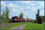 N�rdlich von Sorge zieht 199 872-3 am 24.05.2026 den P 8913 durch den Oberharz.