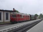 So eben ist 187 025 als Sonderzug aus Quedlinburg in den Bahnhof Gernrode eingefahren umanschlieend um zurangieren. 20.05.06