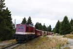 199 874 unterwegs auf der Brockenbahn kurz vor dem Beginn der Spirale auf den Gipfel, dieser Zug ist der einzige welcher auf seiner Bergfahrt im Bahnhof Goetheweg in die Ausweiche zurück rangiert