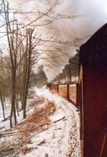 Dampfzug mit HSB-Zug 8931 am 12.1.01 von Wernigerode nach Brocken