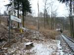Der Bedarfshaltepunkt Drahtzug auf der Selketalbahn zwischen Alexisbad und Mgdesprung am 31.1.2009.