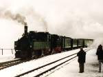 13 und 99 6101 der Harzer Schmalspurbahnen mit eine Sonderfahrt Wernigerode-Brocken auf Bahnhof Brocken am 16-10-1997.