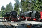 99 7245 und 99 7243 am 03.06.2011 beim Wasserfassen im Bf.