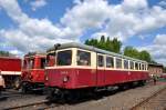 Triebwagen 187 012-0 daneben dem Triebwagen T 3 im Bw Wernigerode Westerntor-Westerntor (09.06.2012) 