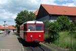 Gast-Triebwagen Waggonfabrik Talbot T 102 von der Selfkantbahn (Baujahr 1950) pendelt als Sonderzug zur Jubilumsveranstaltung   125 Jahre Schmalspurbahnen im Harz   zwischen Wernigerode und