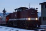 199 874 am 26.01.2013 im diffusen Licht der Abenddmmerung im Bahnhof Wernigerode. Sie war heute vor einem Sonderzug zwischen genanntem Bahnhof und Eisfelder Talmhle eingesetzt.