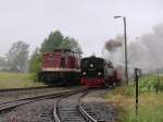 Ausfahrt 199 874-9  mit HSB N 89101 nach Nordhausen und Malletlok 99 5906-5 mit HSB 8952 (Donnerstag, Freitag und Samstag als Dampfzug)  nach Alexisbad am 29.