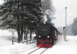 HSB 99 7238-1 mit der HSB 8937 von Wernigerode auf den Brocken, am 29.03.2013 bei der Einfahrt in Drei Annen Hohne.