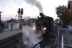 99 6101 am Morgen des 19.10.2013 bei der Einfahrt in den Bahnhof Wernigerode.