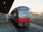 Quedlinburg am 23. Februar 2014 steht auf Gleis 3 zur Abfahrt nach Harzgerode 187 015-3 als HSB 8957 bereit. 

