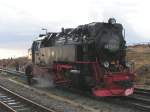 Lok 997245-6 wird nochmal schnell gecheckt und dann gehts nach Drei Annen Hohne.(Brocken am 26.11.2006)