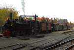 99 5906 mit einem Sonderzug der IG HSB am 17.10.2014 beim Wasserfassen im Bahnhof Drei Annen Hohne.