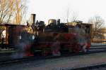 Auch 99 5901 ist am frostigen Morgen des 14.02.2015 im Bahnhof Gernrode schon putzmunter und im Rahmen einer Fotofahrt für die IG HSB hier gerade unterwegs zur Bekohlungsanlage.