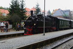 99 5901 mit IG HSB-Sonderzug am Vormittag des 17.10.2015 auf Gleis 1 im Bahnhof Drei Annen Hohne.