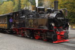 99 5901 mit IG HSB-Sonderzug am 17.10.2015 beim Zwischenstop im Bahnhof Eisfelder Talmühle.