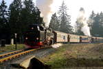 Ausfahrt von 99 7234 mit P8904 (Eisfelder Talmühle-Wernigerode) am 06.02.2016 aus dem Bahnhof Drei Annen Hohne. (Bild 1)