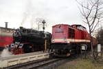 Zwei Traktionsgenerationen am Morgen des 07.02.2016 im Bahnhof Wernigerode.