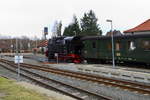 99 6001 mit IG HSB-Sonderzug (Wernigerode-Eisfelder Talmühle) am 07.02.2016 beim Wasserfassen im Bahnhof Benneckenstein.