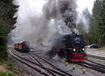 99 236 mit P8933 (wernigerode - Brocken) bei der Ausfahrt aus dem Bahnhof Schierke.