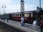 Triebwagen VT 137 322 in Radebeul Ost zum Schmalspurfestival am 06.07.2008 kurz vor Abfahrt in Richtung Radeburg