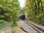 Der Mittagspersonenzug aus Richtung Radeburg gezogen von 99 1789-9 im Lnitzgrund zwischen den Hp.