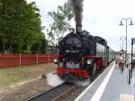 99 1747-7 steht am 12.07.2008 mit ihrem planmigen Personenzug in Radebeul Ost und wartet auf die Abfahrt nach Radeburg.
