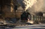 P 3004  wird hier von 99 1777 - 4  gezogen , auf dem Wege nach Radeburg in Radebeul Ost abgelichtet.