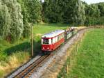 VT 137 322 mit zwei Aussichtswagen bei einer Scheinanfahrt vor Radeburg.04.07.08.