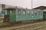 SDG / DR - Personenwagen 970-280 im Bahnhofsareal von Radebeul im Nov.2004