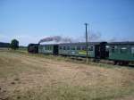 Schmalspurpersonenzug unterwegs auf der Lnitzgrundbahn im Oktober 2007 unterwegs zwischen Berbisdorf und Brnsdorf in Richtung Radebeul.