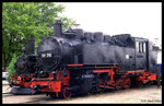 99586 und vorn 99791 im Schmalspur Freilicht Museum in Radebeul am 18.5.1996.