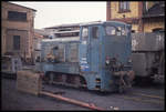 Die ehemalige Lok 35 der Mansfelder Transport GmbH, eine V 10 C,  steht hier am 18.02.1993 vor dem Lokschuppen in Klostermansfeld.