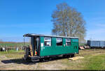 Mecklenburg-Pommersche Schmalspurbahn (MPSB)
Personenwagen WR4k (962-001) steht am Lokschuppen in Schwichtenberg.

🧰 Mecklenburg-Pommersche-Schmalspurbahn-Freunde e. V.
🕓 12.4.2025 | 13:09 Uhr