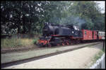 99902 fährt hier am 11.9.1995 mit einem Personenzug nach Bad Doberan in Heiligendamm ein.