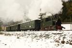 Frau Holle hatte zu den Herbstdampftagen der Prenitztalbahn wohl grad ihre Betten ausgeschttelt und somit der IK No 54 den ersten Schnee beschert.