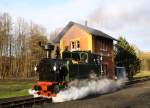 IK No 54 dampf am 29.11.09 im Bahnhof Steinbach gemchlich zu ihren Zug.