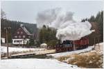 99.590 strebt entlang dem Schwarzwasser dem Ziel Jöhstadt entgegen.
5.2.2016