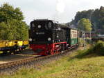 Der  Panzer  99 4011,am 08.Juli 2018,bei der Ausfahrt aus Putbus.