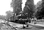 01.07.1981, Bahnhof Göhren, Lok 99 4801 steht mit ihrem Zug zur Ausfahrt nach Putbus bereit