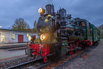 Restaurierte Mh53 Lok 99 4633 bei „DRG Dampftechnik Reichelt“ seit kurzem mit dem RASENDEN ROLAND wieder auf Rügen im Einsatz, hier in Binz LB.