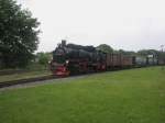 Hier 99 1782-4 mit einem Personenzug nach Lauterbach Mole, bei der Einfahrt am 19.6.2010 in Putbus.