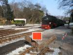 Mit ihrem letzten Zug am Tag,stand 99 1782,am 19.April 2012,zur Abfahrt nach Putbus in Ghren.Im Vordergrund das verkrzte Ladegleis was vor dem Umbau bis zum EG lag.